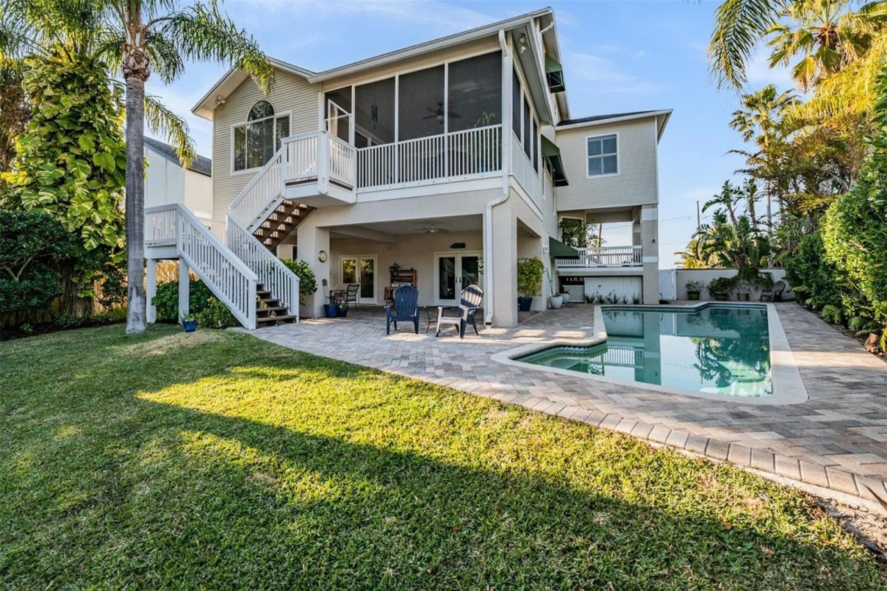 116 Carlyle Circle, Palm Harbor, FL 34683 Photo