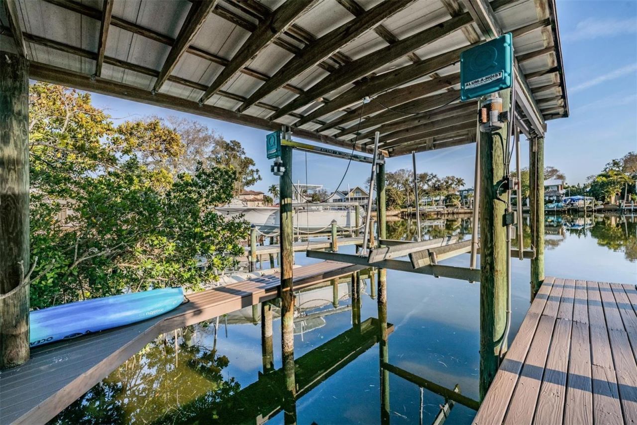 116 Carlyle Circle, Palm Harbor, FL 34683 Photo