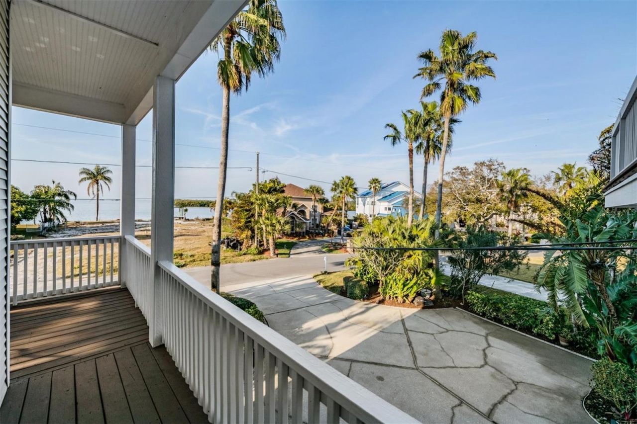 116 Carlyle Circle, Palm Harbor, FL 34683 Photo