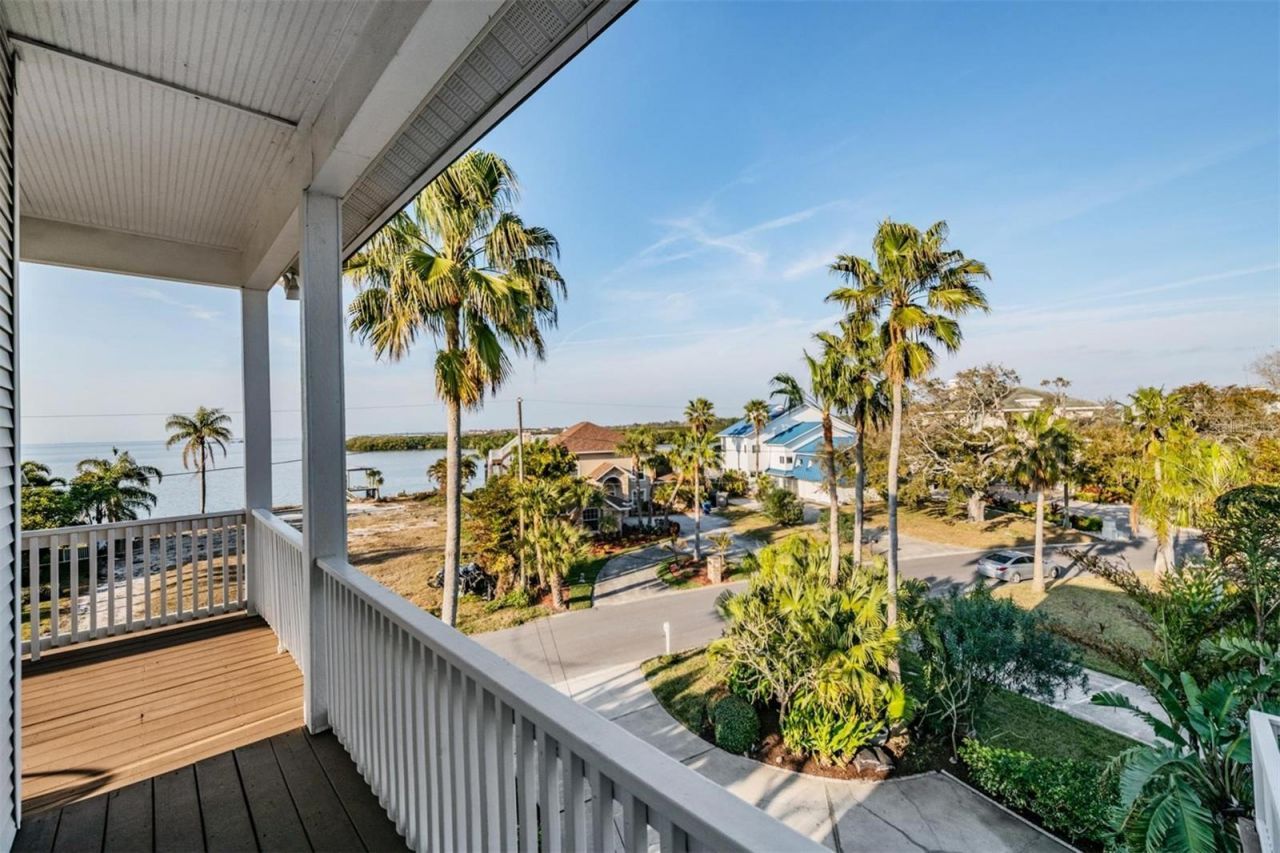 116 Carlyle Circle, Palm Harbor, FL 34683 Photo