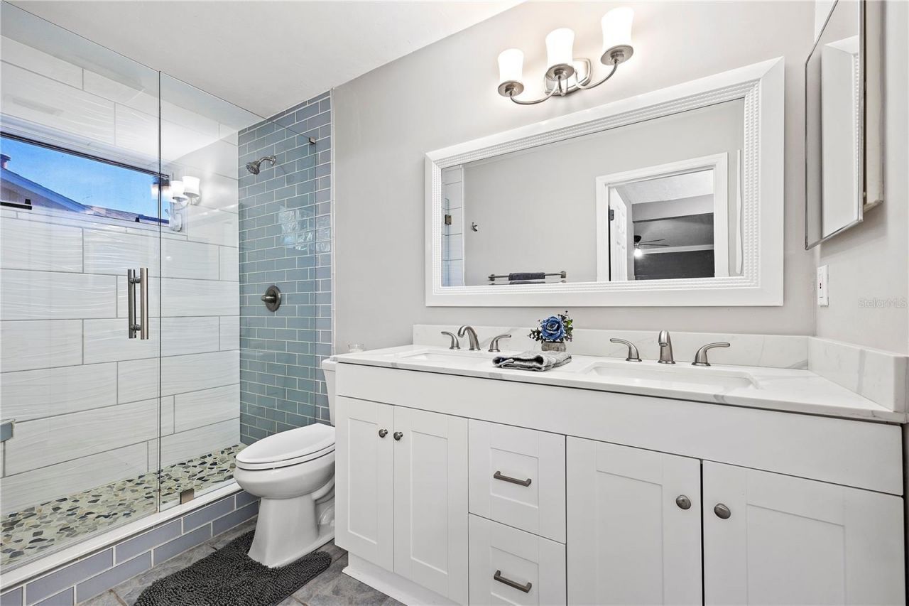 2440 NW 52nd Place, Gainesville, FL 32605 Photo