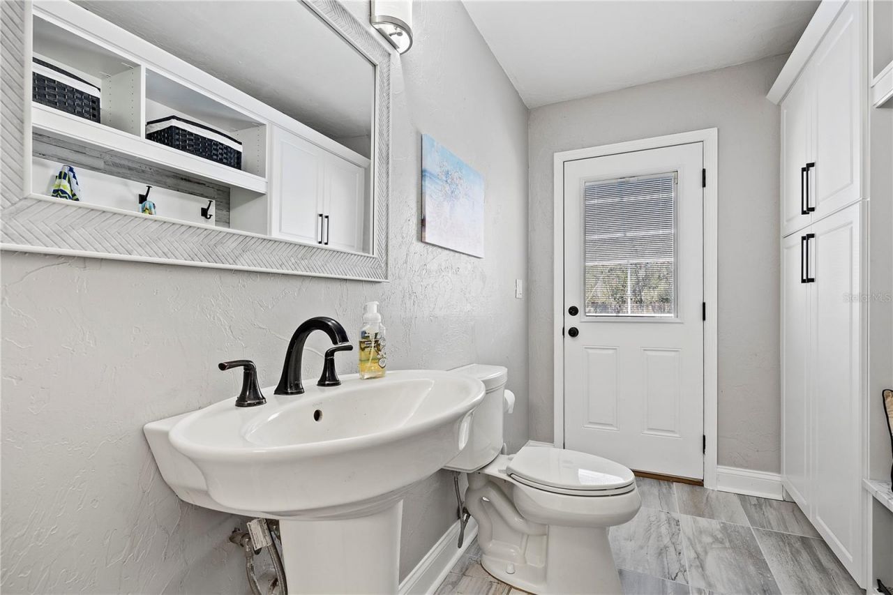 2440 NW 52nd Place, Gainesville, FL 32605 Photo