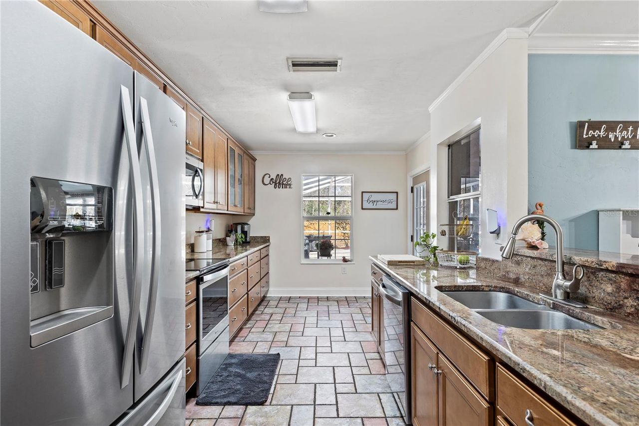 2440 NW 52nd Place, Gainesville, FL 32605 Photo