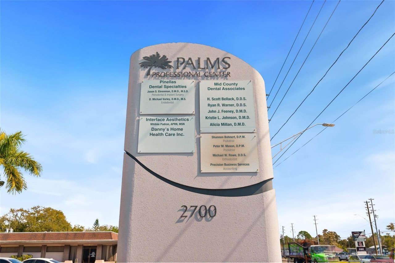 2700 E Bay Drive, Largo, FL 33771 Photo