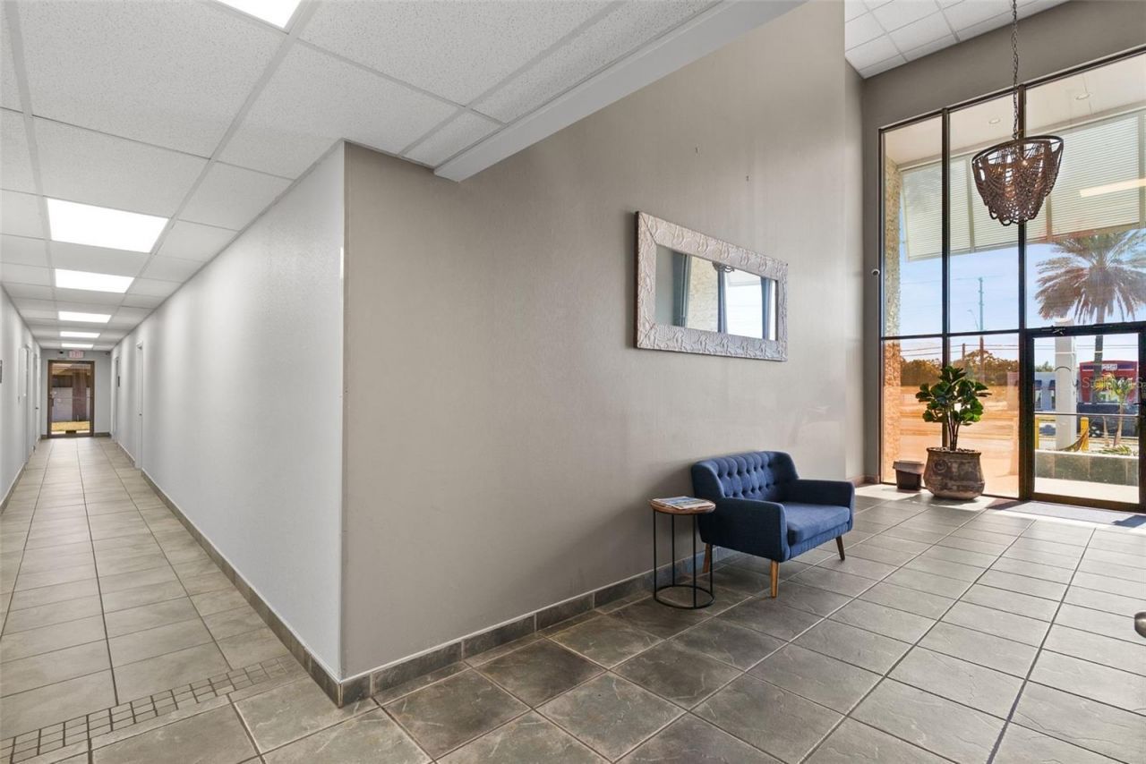 2700 E Bay Drive, Largo, FL 33771 Photo