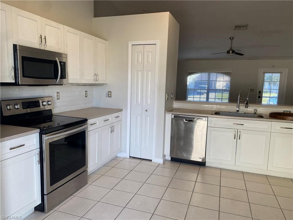 1309 SW 14th Ter, Cape Coral, FL 33991 Photo