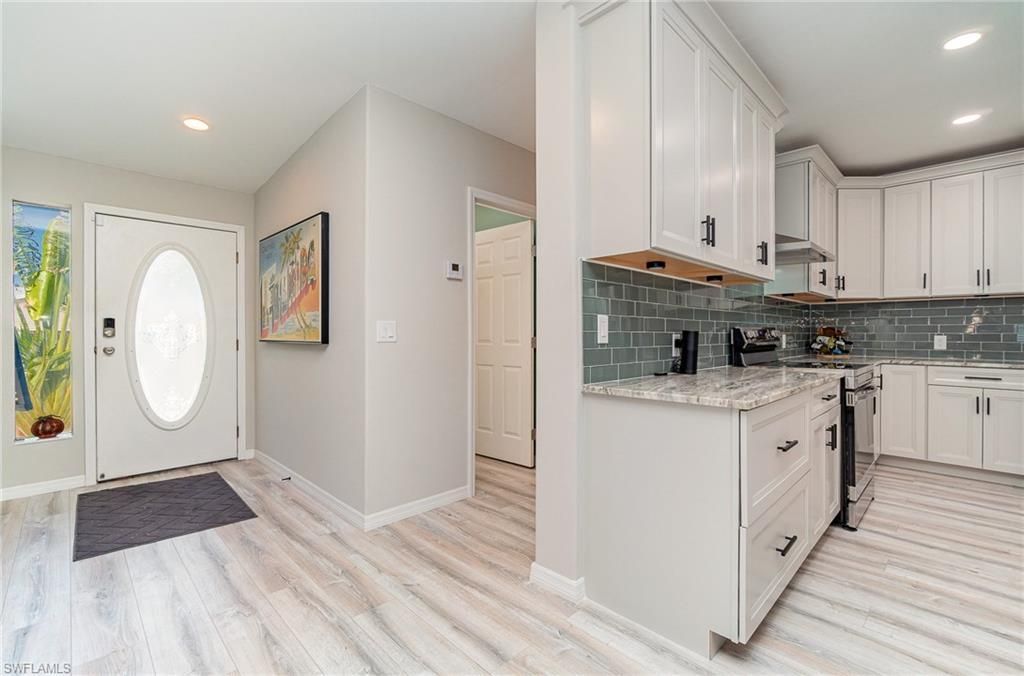 17561 Canal Cove Ct, Fort Myers Beach, FL 33931 Photo