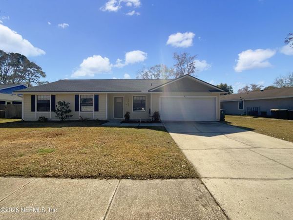 10945 STEEDING HORSE Drive, Jacksonville, FL 32257