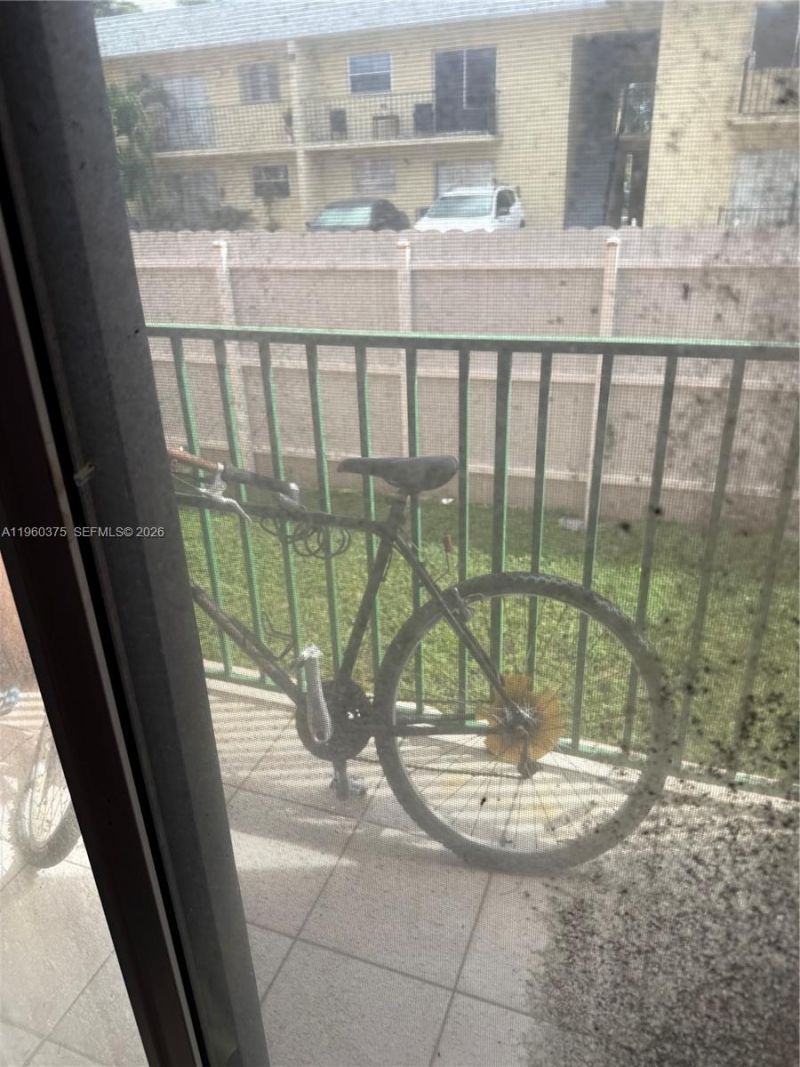 4677 NW 9th St , Unit 106, Miami, FL 33126 Photo