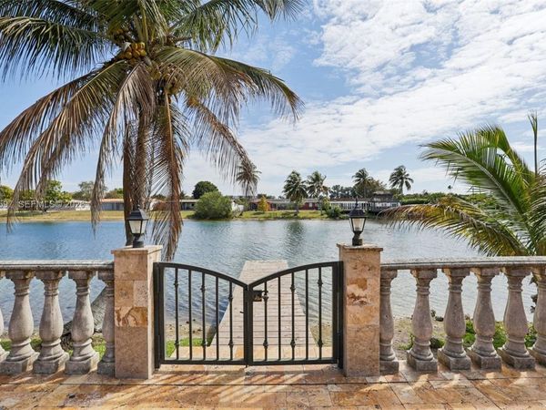 8333 SW 144th Ct, Miami, FL 33183