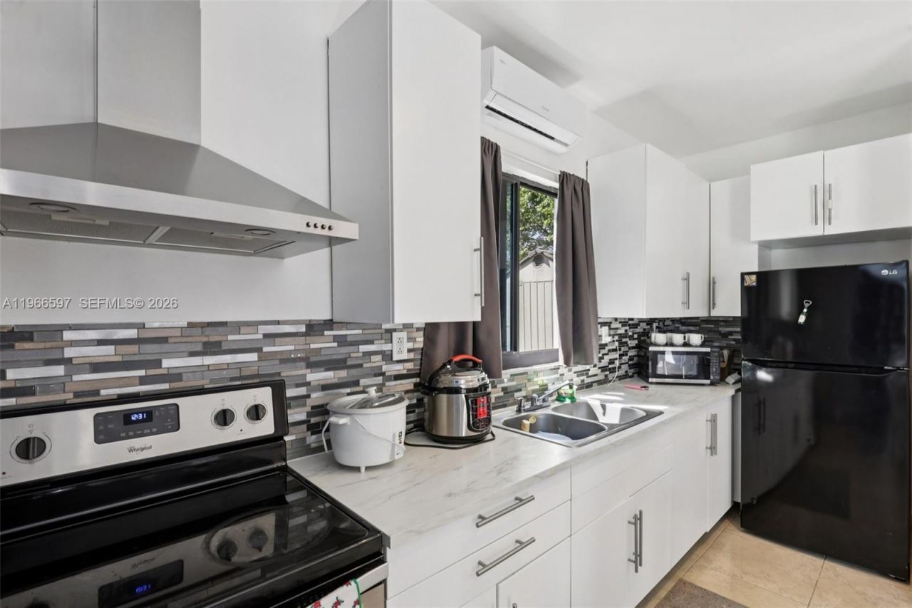 8333 SW 144th Ct, Miami, FL 33183 Photo