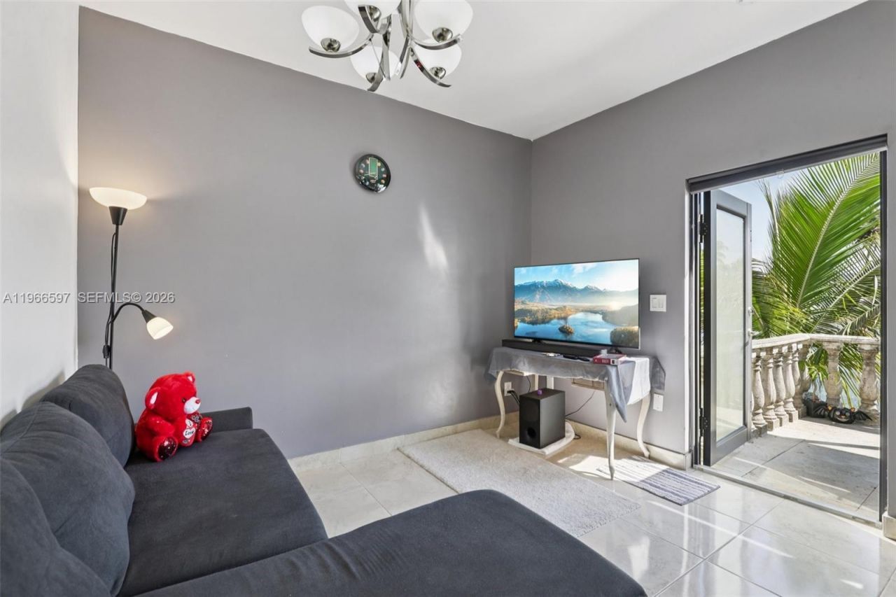 8333 SW 144th Ct, Miami, FL 33183 Photo