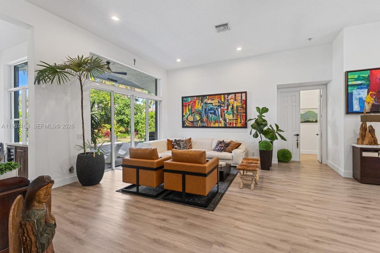 1774 Harbor Pointe Circle, Weston, FL 33327 Photo