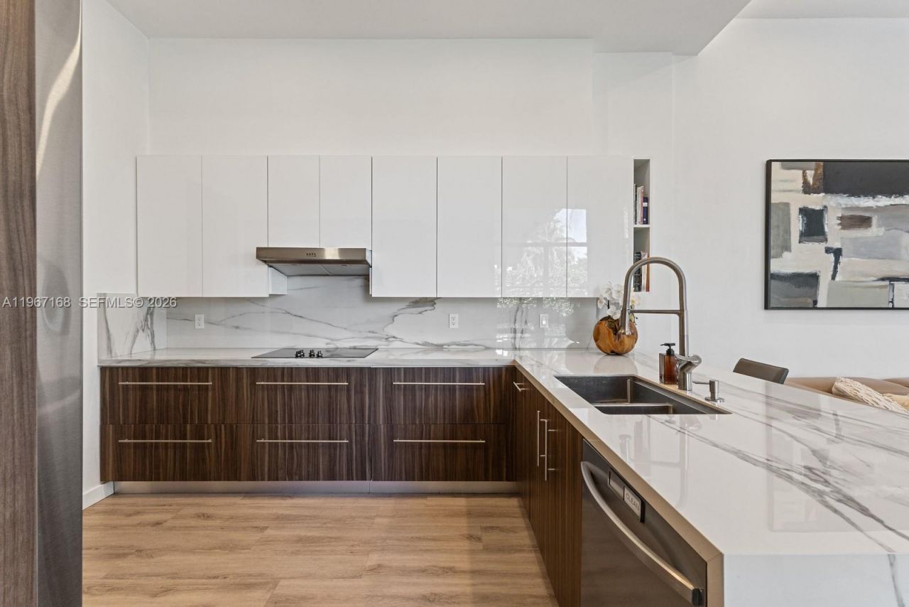 1774 Harbor Pointe Circle, Weston, FL 33327 Photo