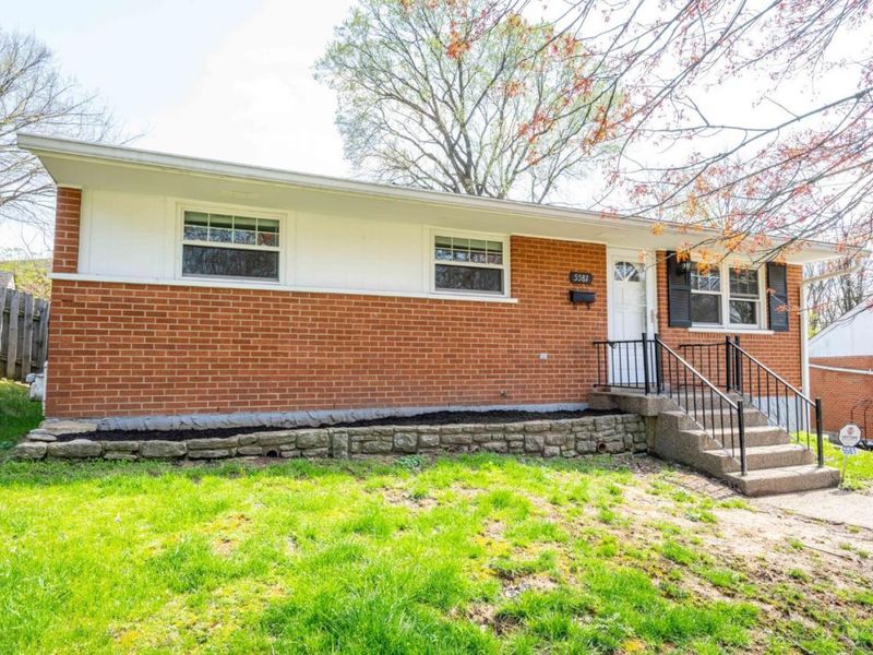 5581 Nightingale Court, Fairfax, OH 45227 Photo 1