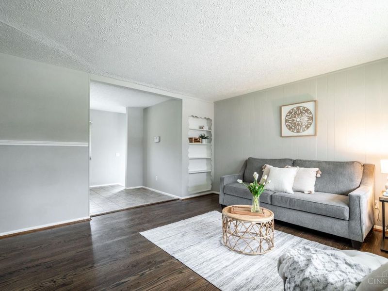 5581 Nightingale Court, Fairfax, OH 45227 Photo 2