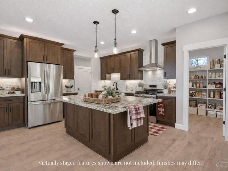 6814 Cork Drive, West Chester, OH 45069 Photo 4