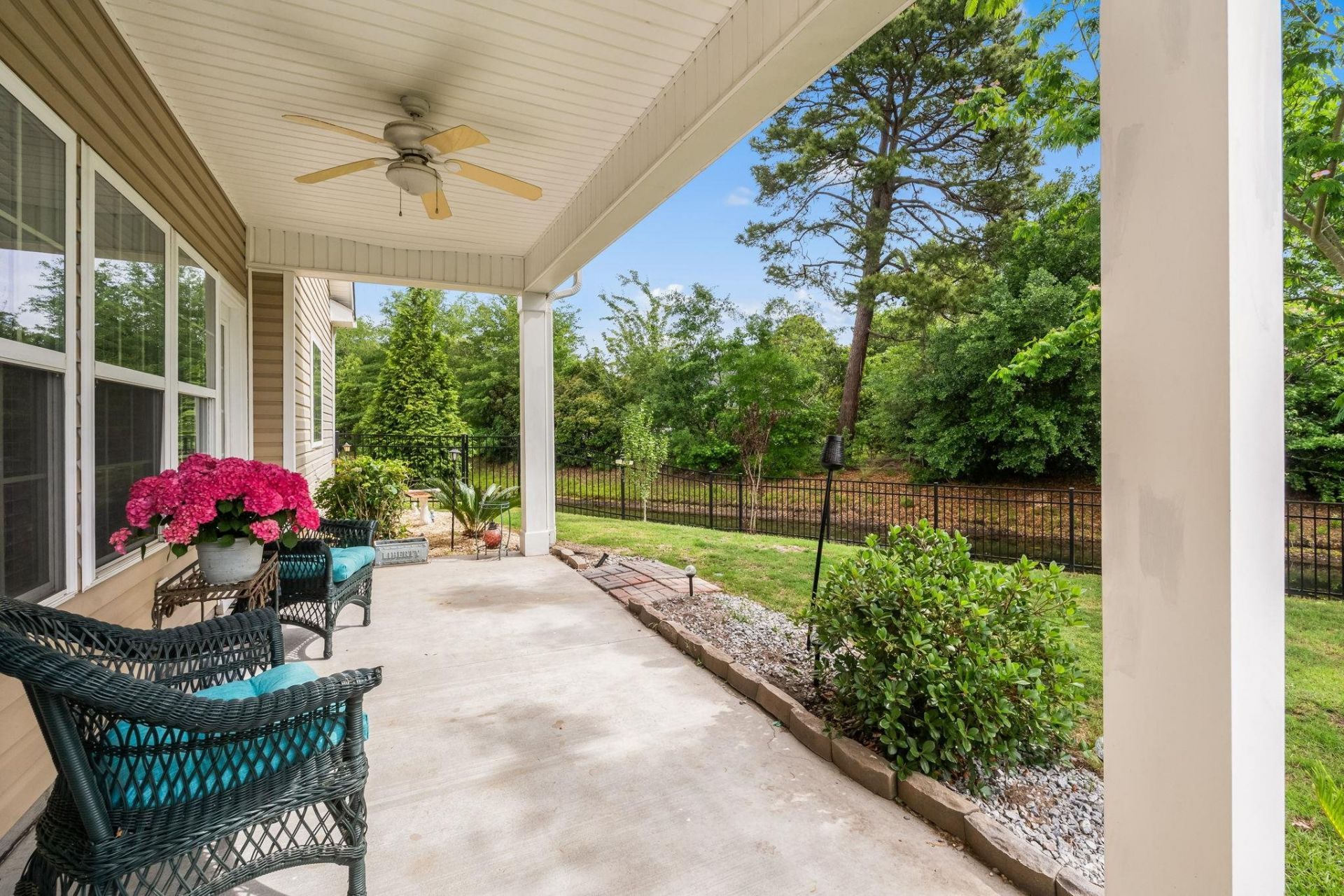 708 Walking Fern Ct. Photo 17