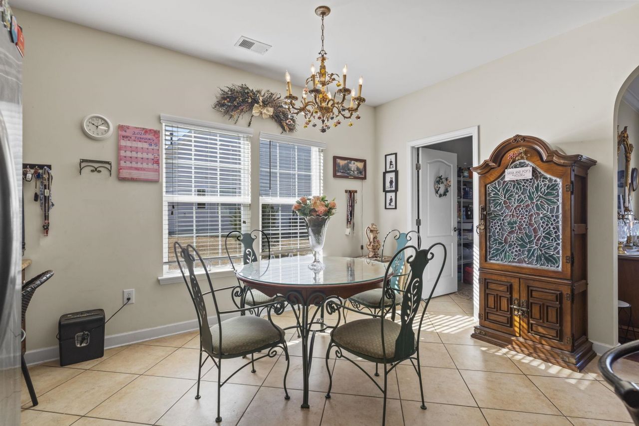 708 Walking Fern Ct. Photo 18