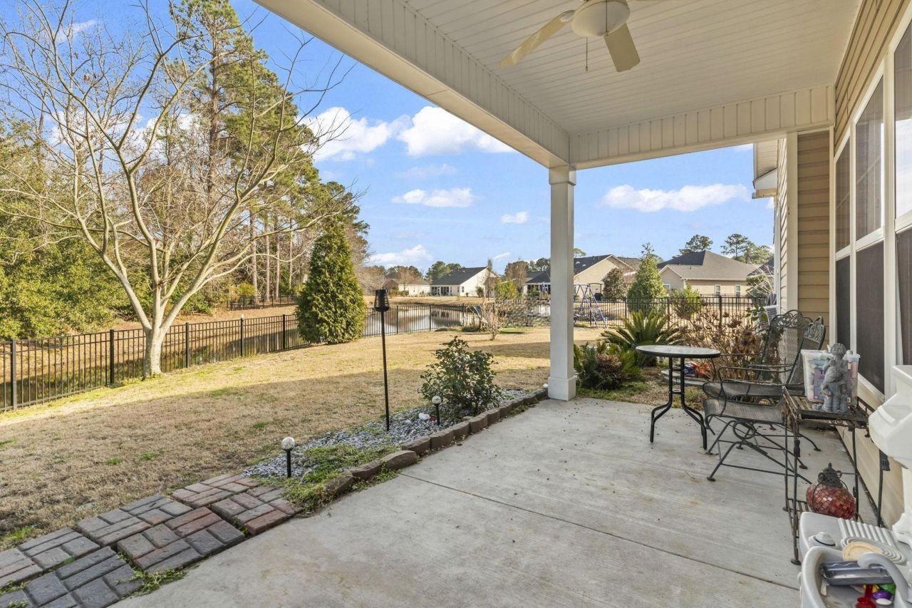 708 Walking Fern Ct. Photo 24