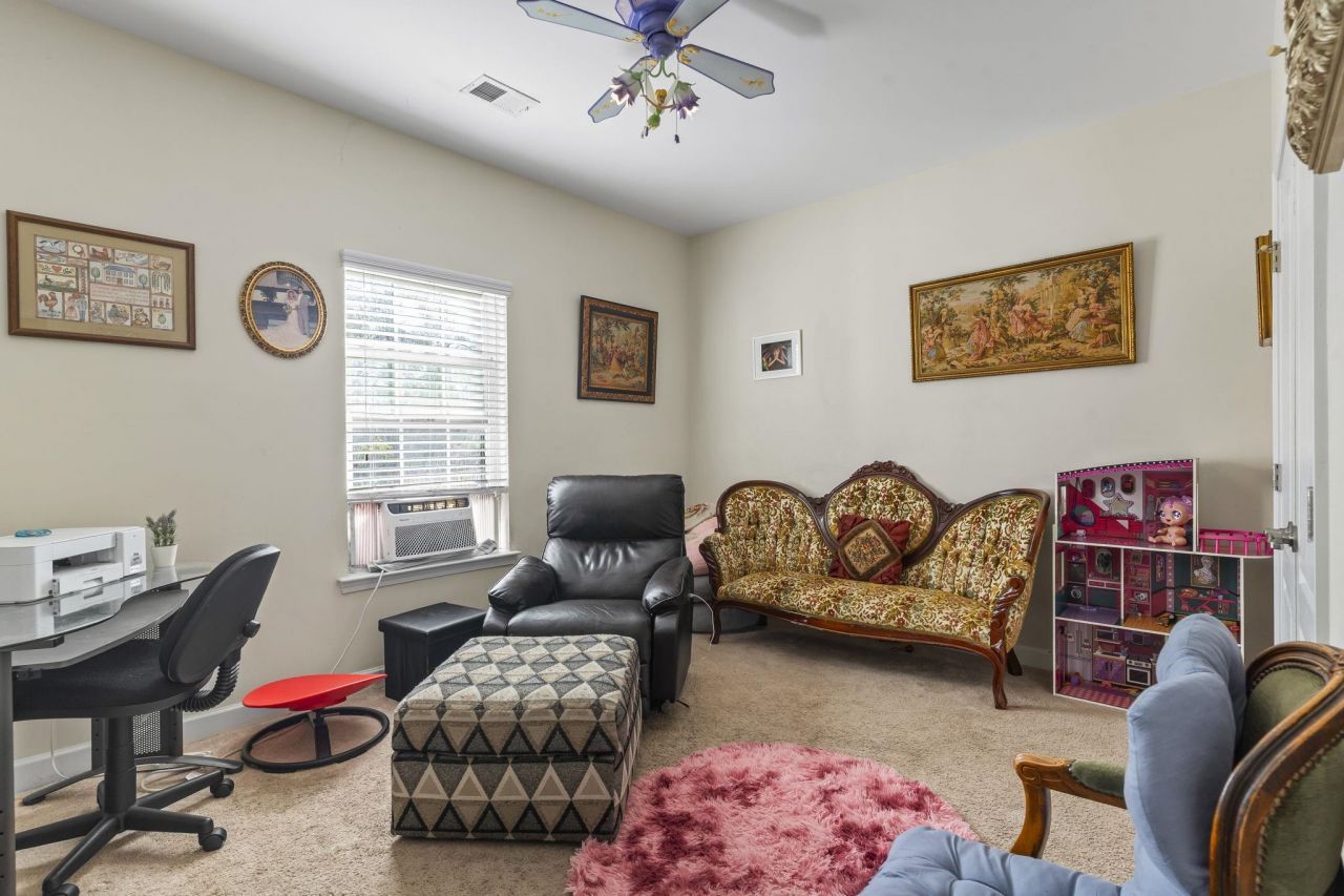 708 Walking Fern Ct. Photo 30