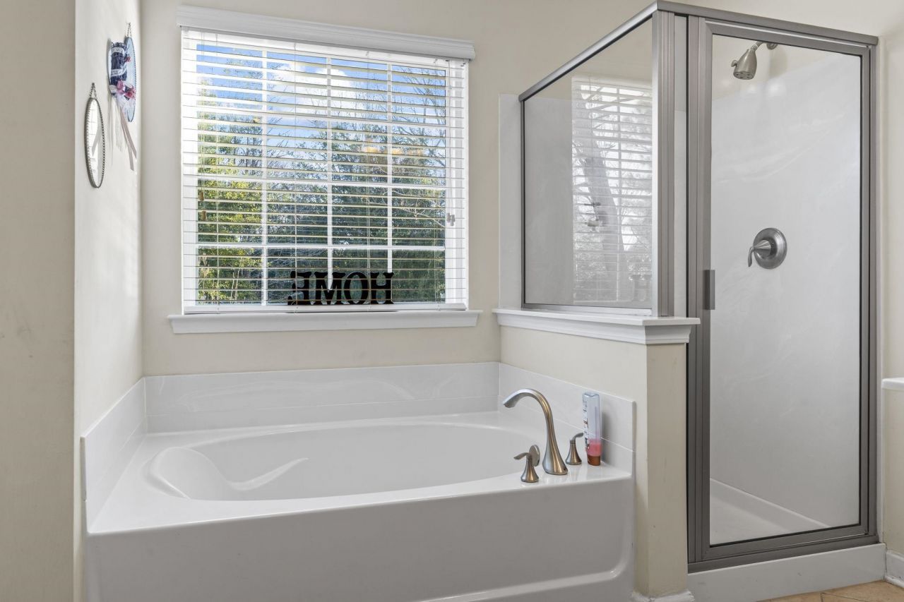 708 Walking Fern Ct. Photo 31