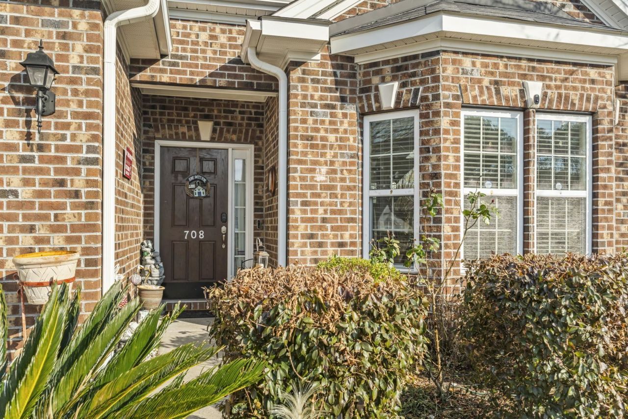 708 Walking Fern Ct. Photo 31