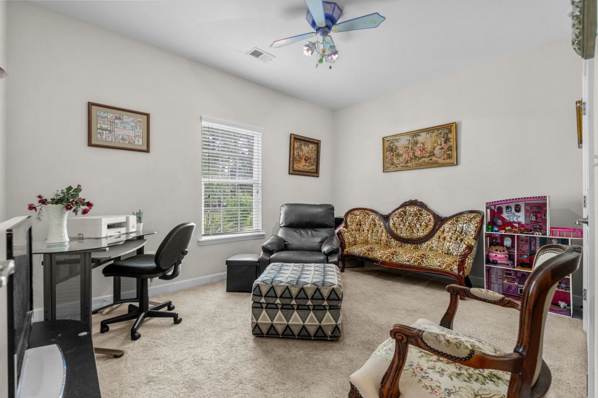 708 Walking Fern Ct. Photo 32