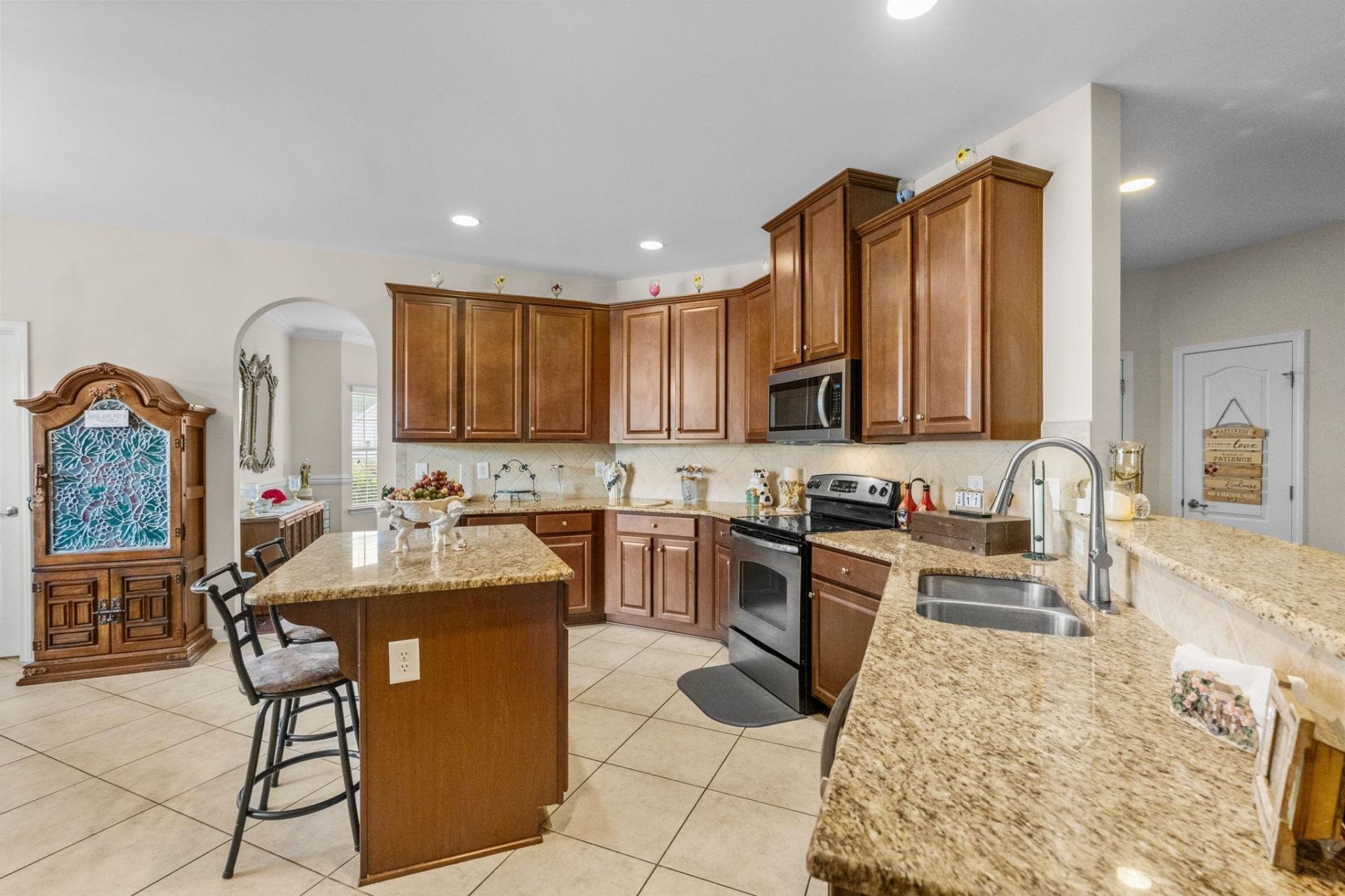 708 Walking Fern Ct. Photo 36