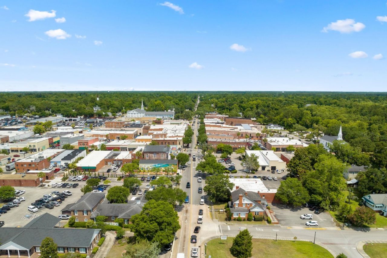 708 Walking Fern Ct. Photo 50