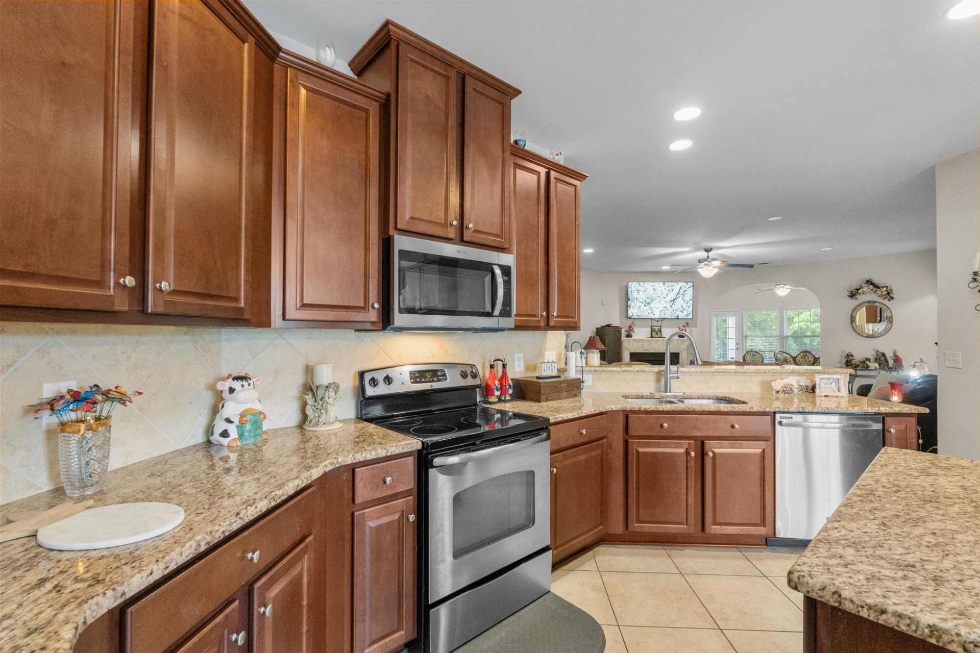 708 Walking Fern Ct. Photo 53