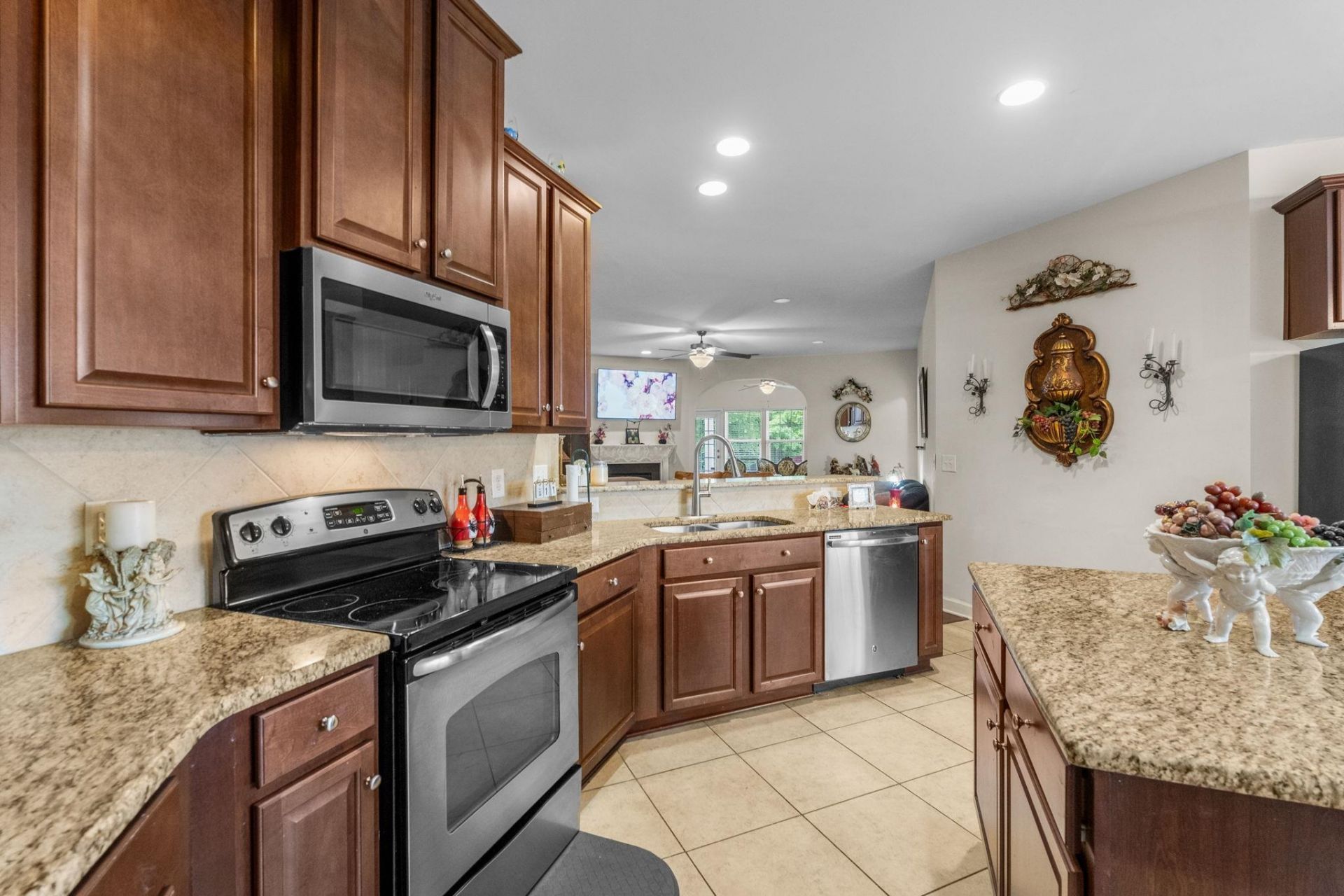 708 Walking Fern Ct. Photo 54