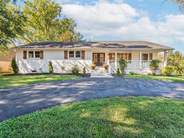 141 Ridgewood Drive , Bowling Green, KY 42103