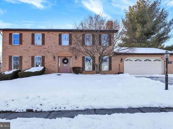 1102 DRY POWDER CIRCLE, MECHANICSBURG, PA 17050