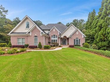4315 Marble Arch Way, Flowery Branch, GA 30542