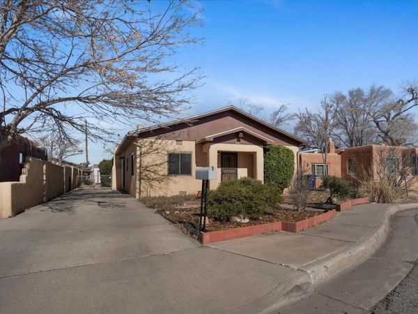 205 Natalie Avenue NW, Albuquerque, NM 87107