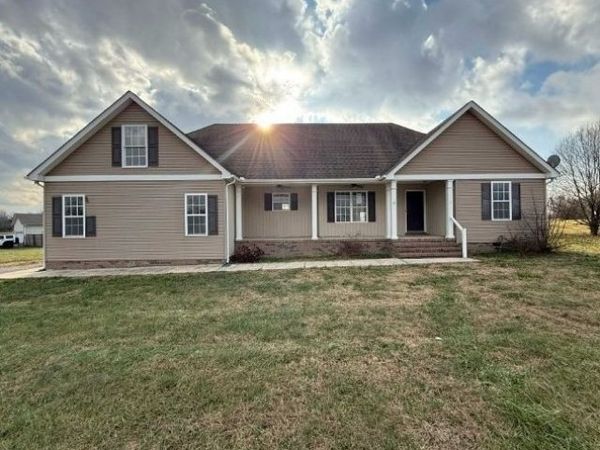 61 Cannon Downs, Woodbury, TN 37190