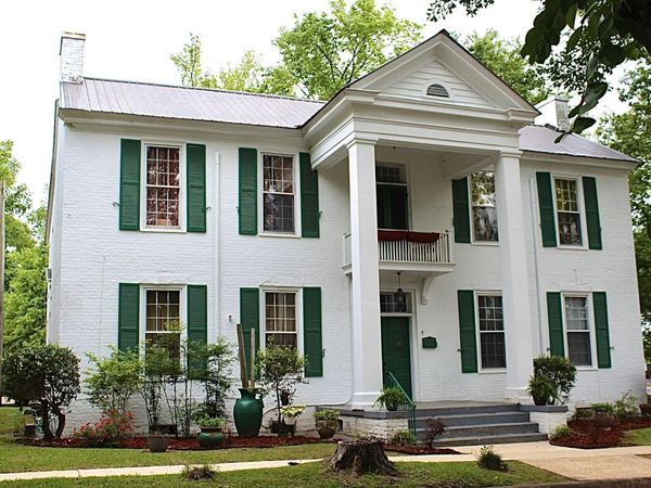 406 3rd St N, Columbus, MS 39701