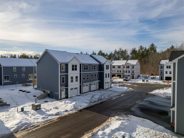 8D The Crossings at Village Center, Barrington, NH 03825