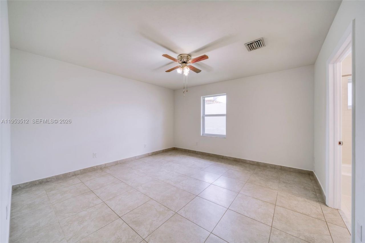 9557 SW 40th Ter, Unit 9557, Miami, FL 33165 Photo