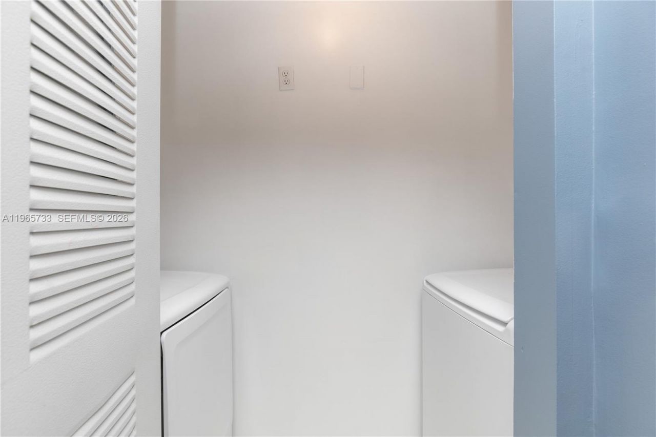 1919 Van Buren St , Unit 809A (Pent, Hollywood, FL 33020 Photo