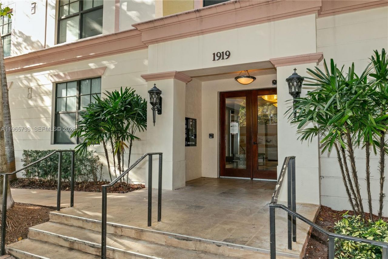 1919 Van Buren St , Unit 809A (Pent, Hollywood, FL 33020 Photo