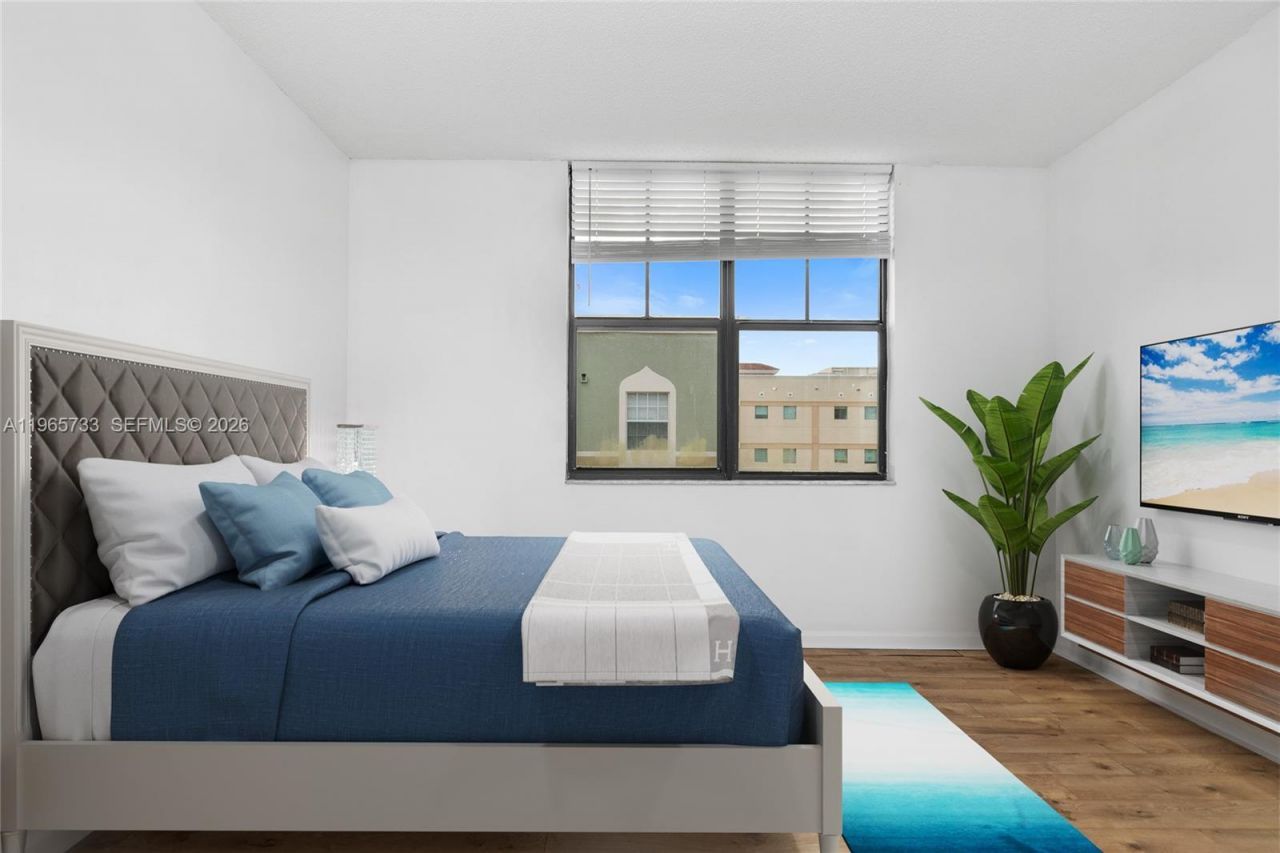 1919 Van Buren St , Unit 809A (Pent, Hollywood, FL 33020 Photo