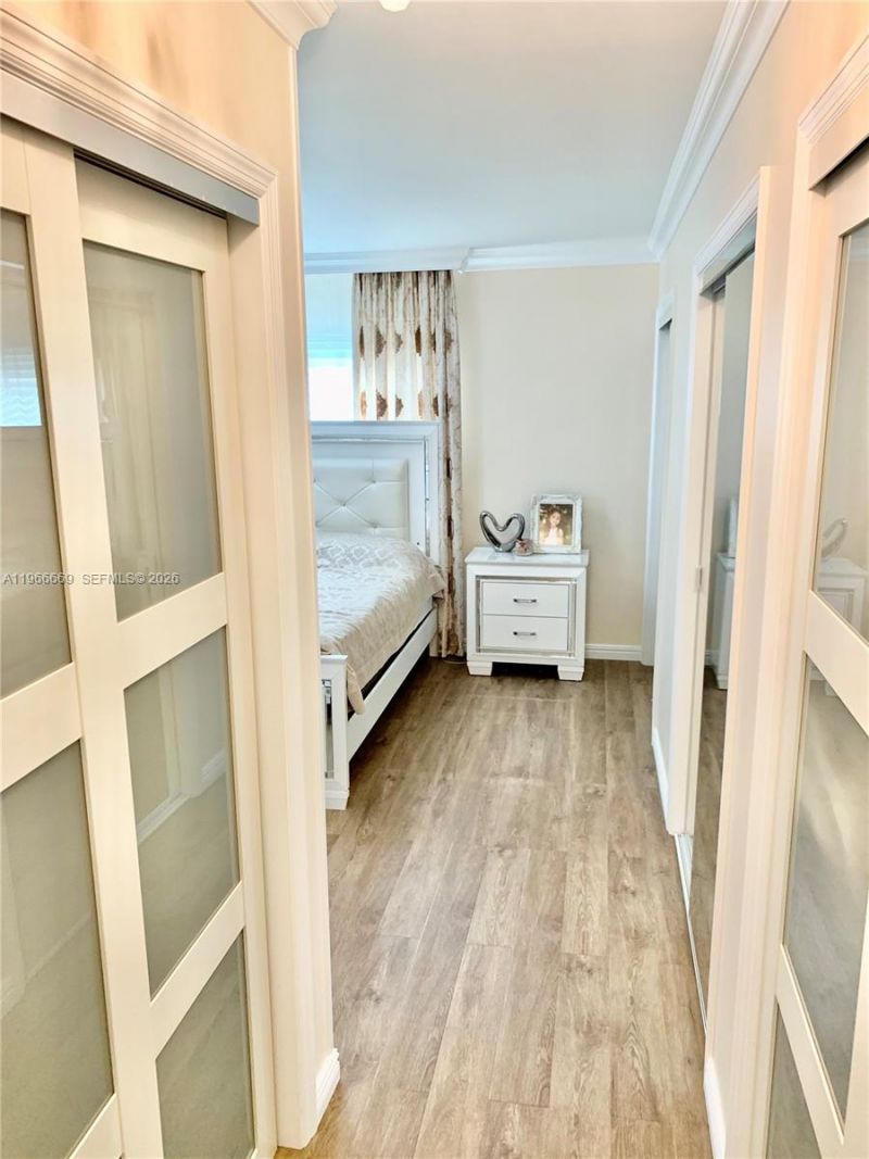 619 NE 14th Ave , Unit 301, Hallandale Beach, FL 33009 Photo