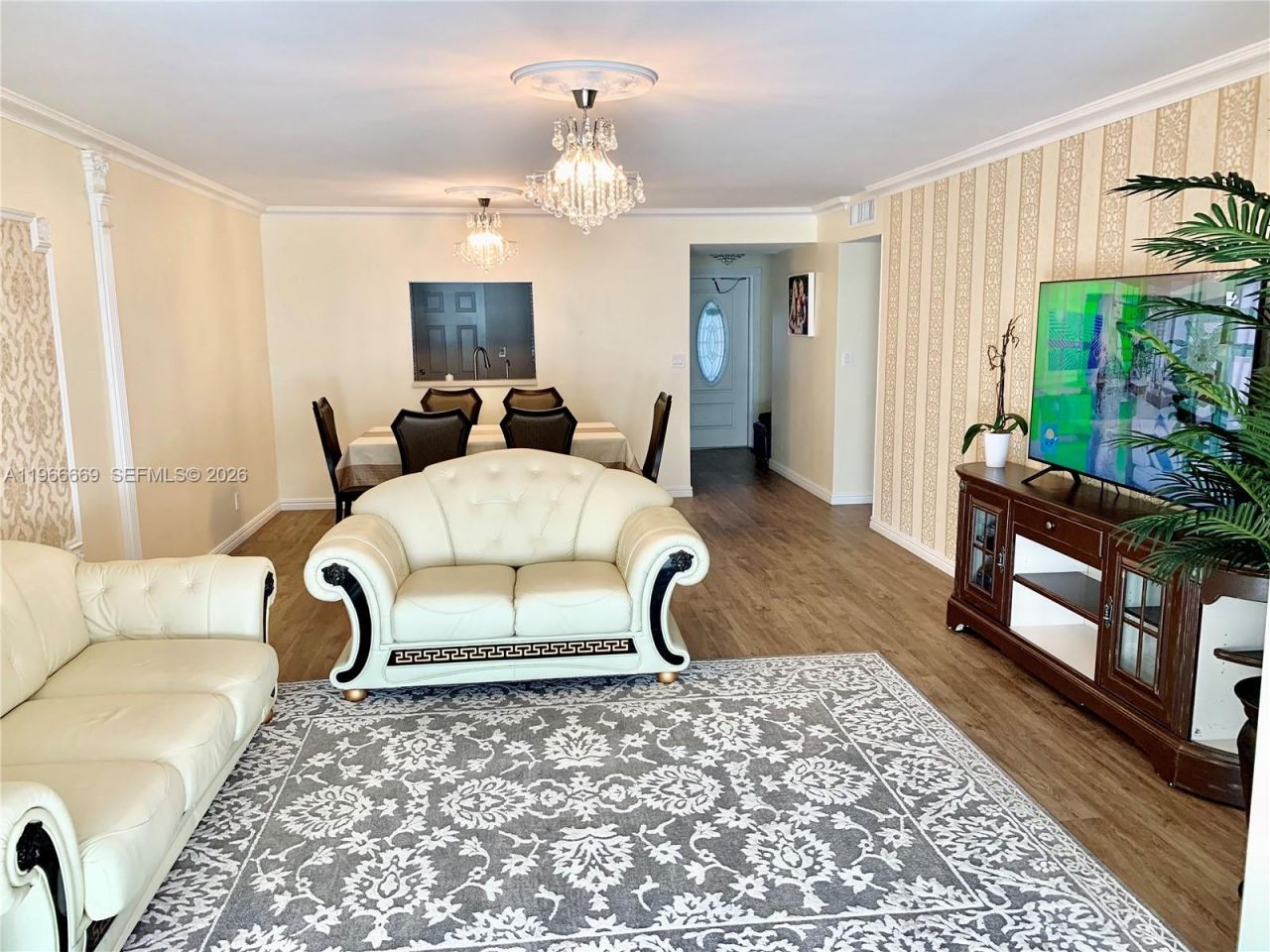 619 NE 14th Ave , Unit 301, Hallandale Beach, FL 33009 Photo