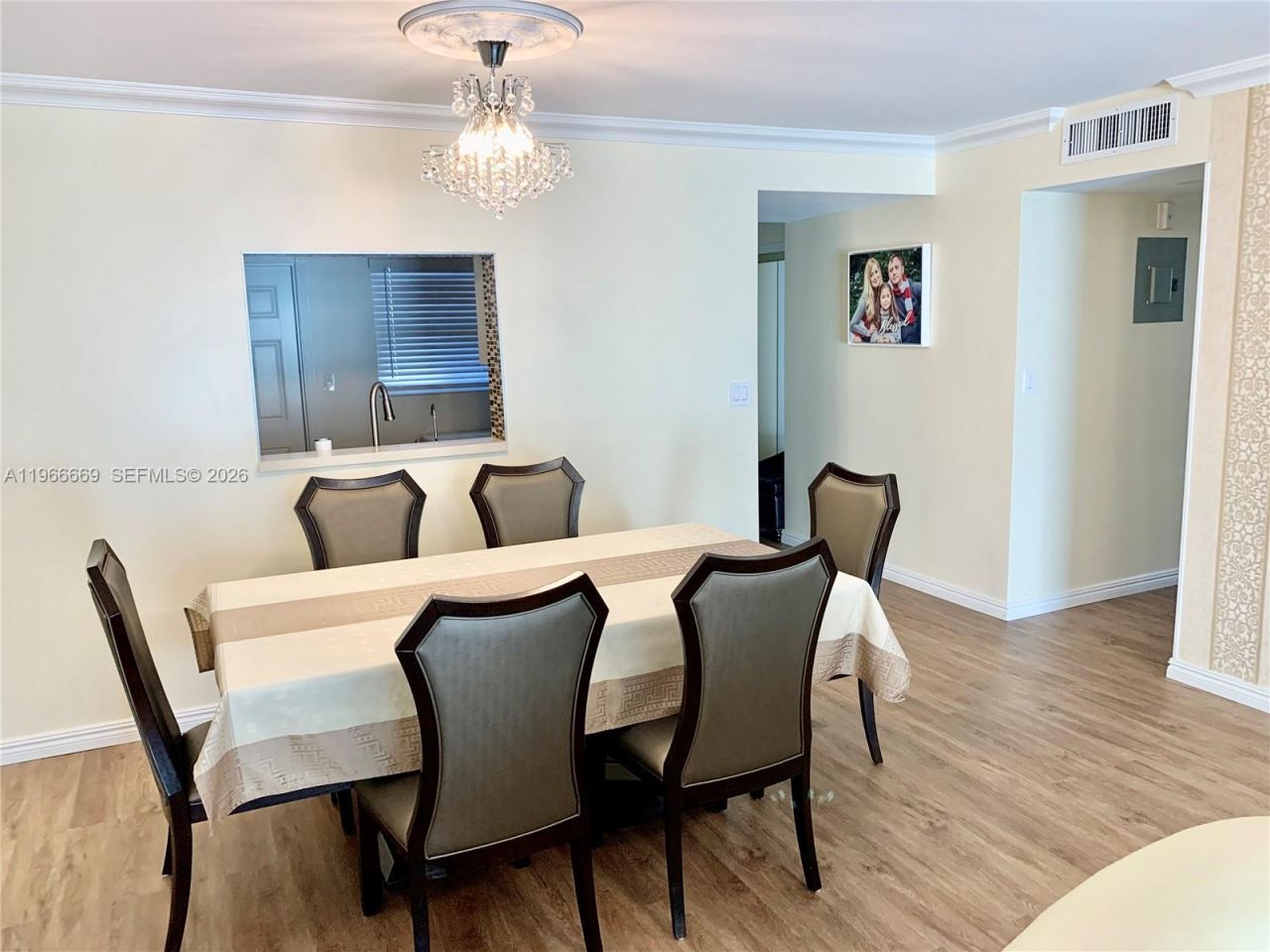 619 NE 14th Ave , Unit 301, Hallandale Beach, FL 33009 Photo