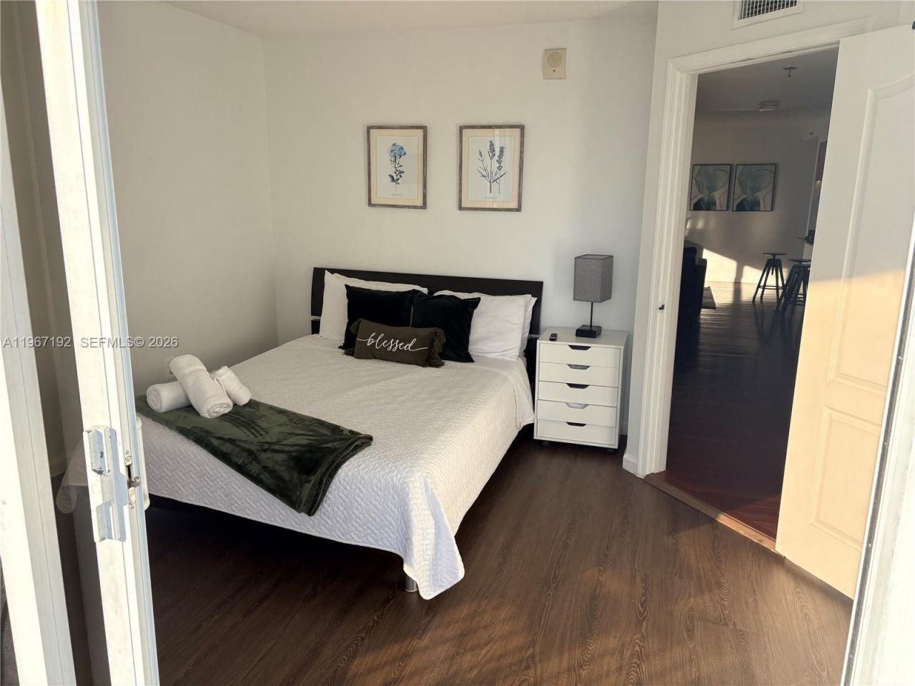 1200 Brickell Bay Dr, Unit 3923, Miami, FL 33131 Photo