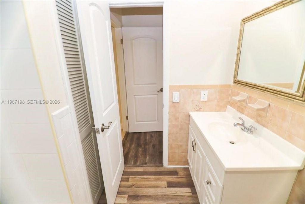 1654 NE 151st St , Unit 1654, Miami, FL 33162 Photo