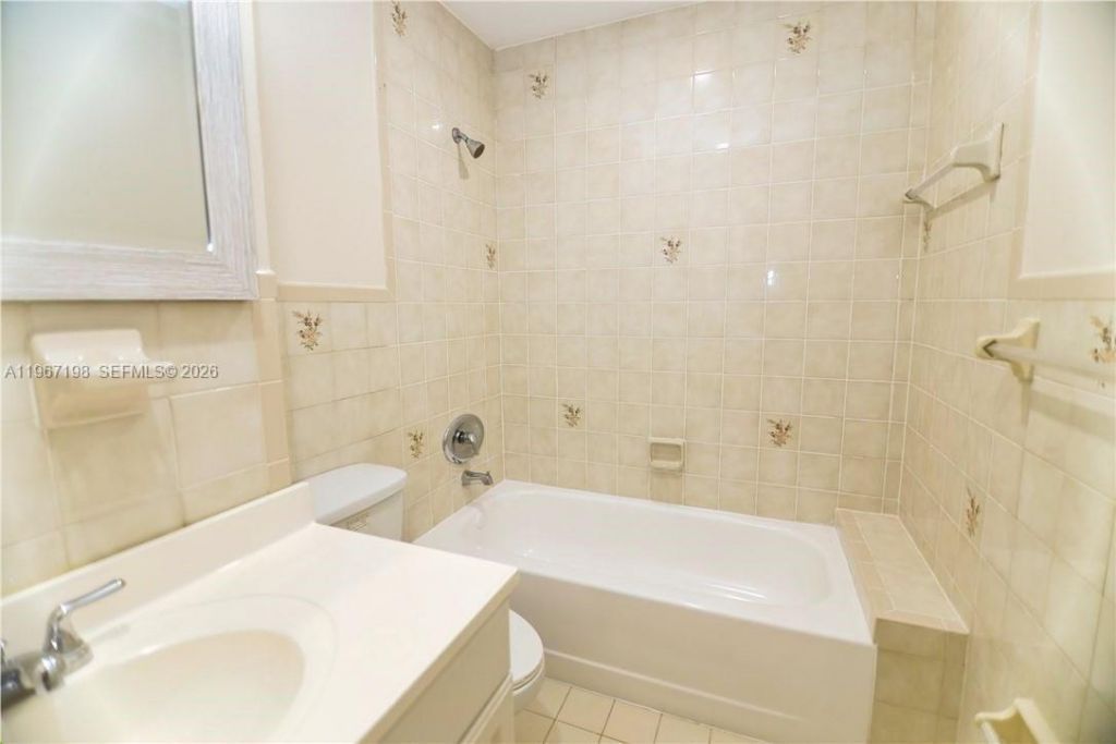 1654 NE 151st St , Unit 1654, Miami, FL 33162 Photo