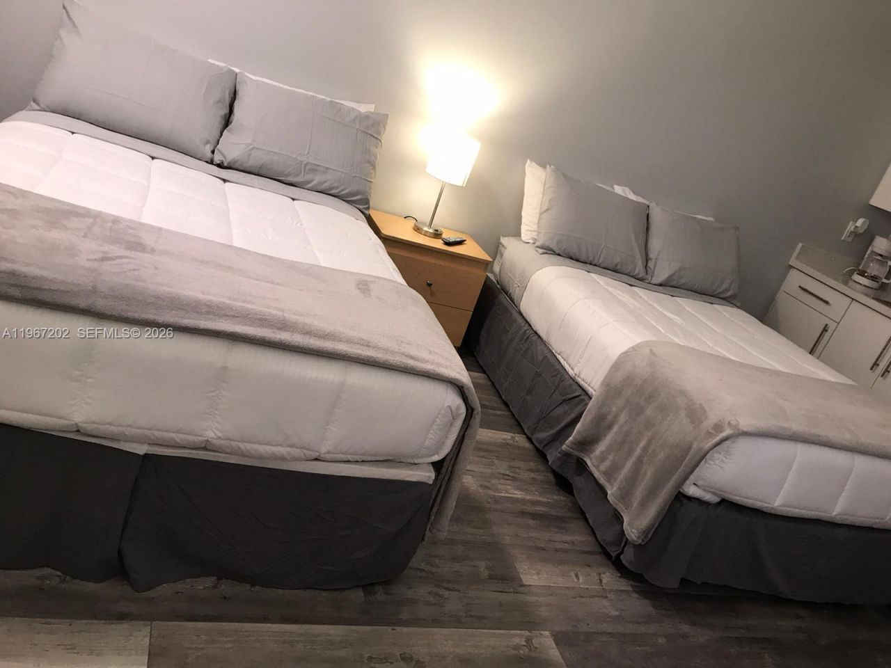 26 Diplomat Pkwy , Unit 2215, Hallandale Beach, FL 33009 Photo